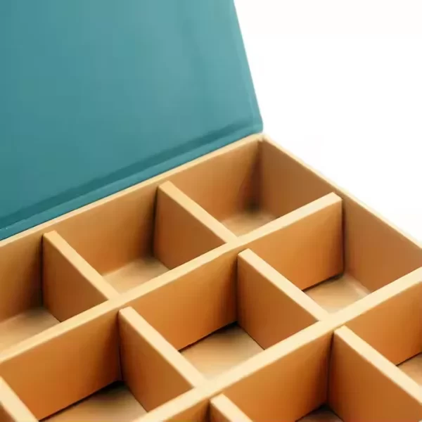 custom-luxury-gift-boxes-with-logo-rigid-magnetic-boxes-wholesale-7