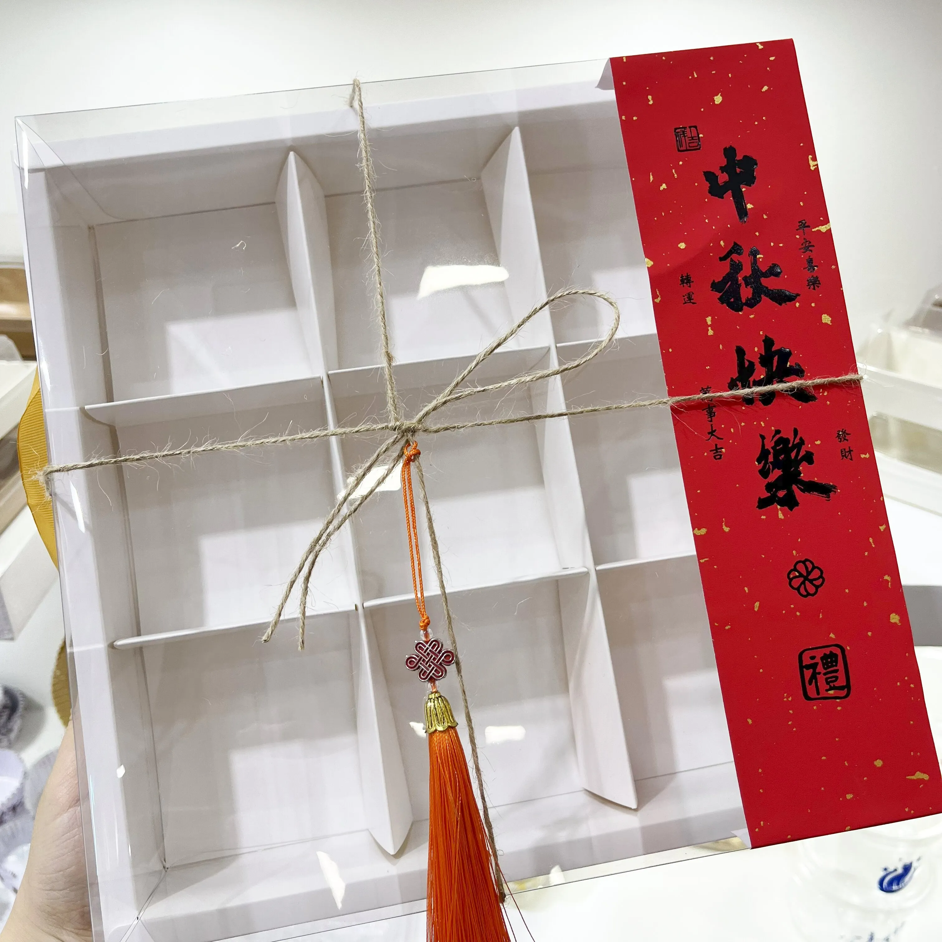 rigid-boxes-wholesale-with-clear-lid-4