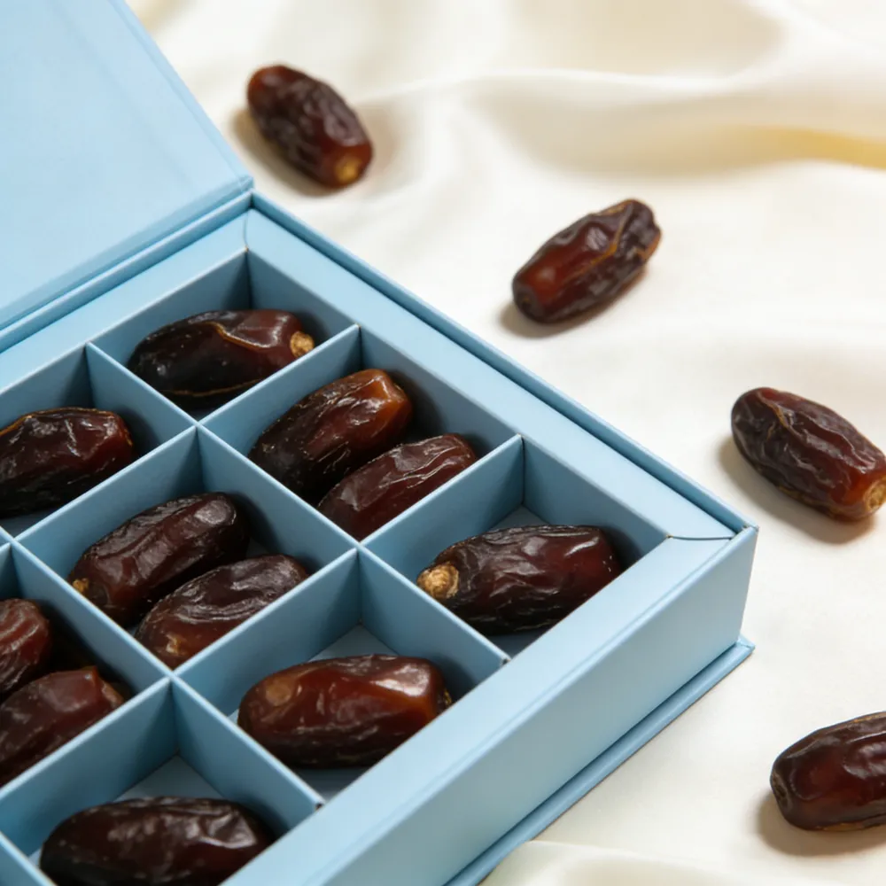 customized-food-grade-dates-packaging-boxes-wholesale-magnetic-closure-gift-boxes-with-divider-2